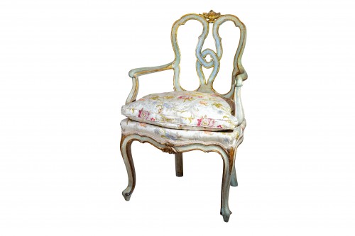 Paire de fauteuils vénitiens en bois laqué et doré, milieu du XVIIIe siècle - Sièges Style Louis XV