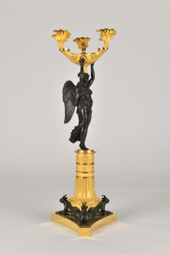 Candélabres en bronze à la Victoire, Époque Empire - Luminaires Style Empire