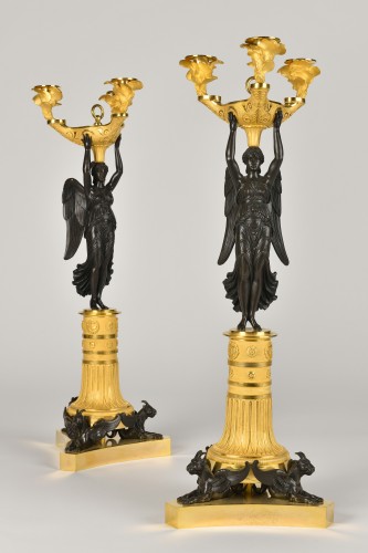 Candélabres en bronze à la Victoire, Époque Empire - Gallery de Potter d'Indoye
