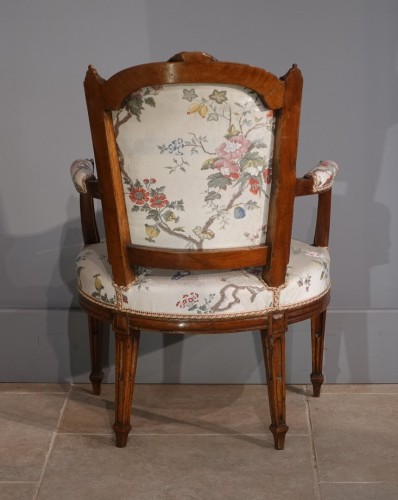 Antiquités - Paire de fauteuils Louis XVI estampillés Pillot