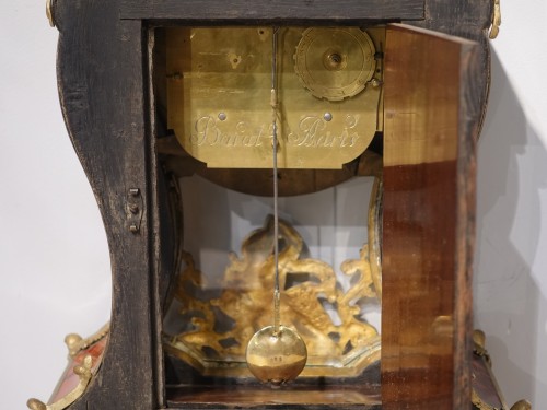 Antiquités - Petit cartel Louis XV en écaille de tortue et bronze doré Barat à Paris