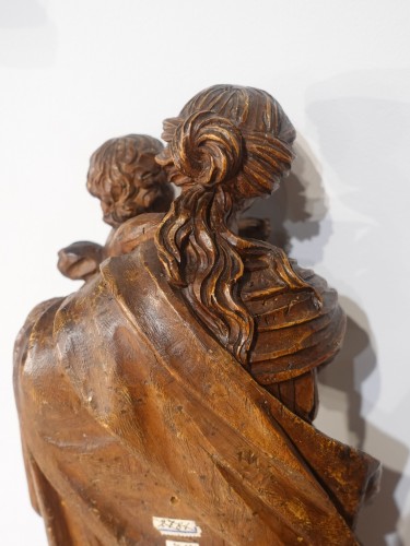 Sculpture Sculpture en Bois - Vierge à l'Enfant en bois sculpté du XVIIIe siècle