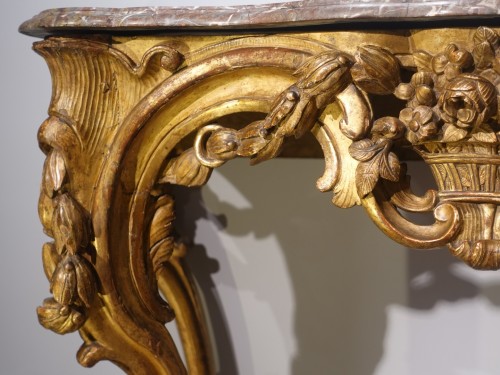 Console Louis XV en bois doré - Louis XV