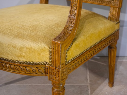 Louis XVI - Deux fauteuils Louis XVI