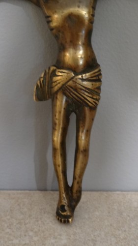 Christ d'applique en bronze doré d'époque fin XVe  début XVIe siècle - Gérardin et Cie