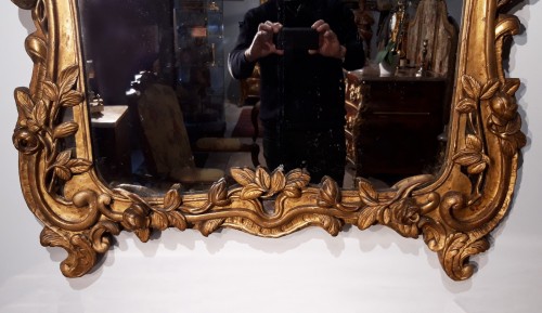 Miroir Louis XV à parcloses en bois doré - Louis XV