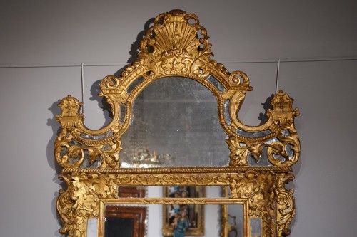 Grand miroir Régence à parcloses en bois doré d'époque début XVIIIe - Miroirs, Trumeaux Style Régence