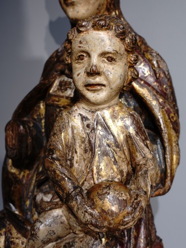 Renaissance - Vierge en Majesté en bois polychrome fin XVIe - début XVIIe
