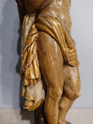 Antiquités - Saint Sébastien en bois sculpté polychrome circa 1600