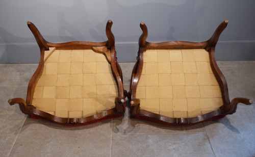 Antiquités - Paire de fauteuils Louis XV attribués à Nogaret