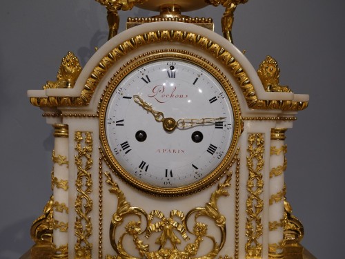 Grande Pendule Louis XVI signée Pochon à Paris - Horlogerie Style Louis XVI
