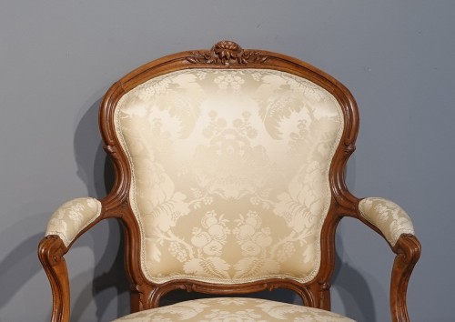 Louis XV - Suite de six fauteuils attribués à Pierre Nogaret