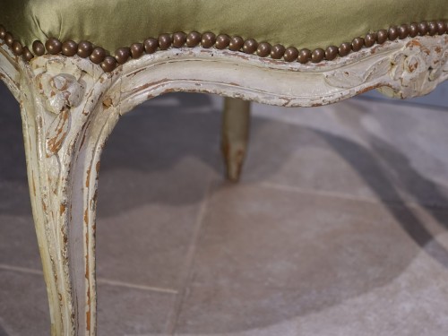 Paire de fauteuils ''cabriolet'' laqués estampillés G. Boucault d'époque XVIIIe - Louis XV