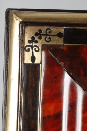 Antiquités - Miroir en écaille rouge, fin XVIIe