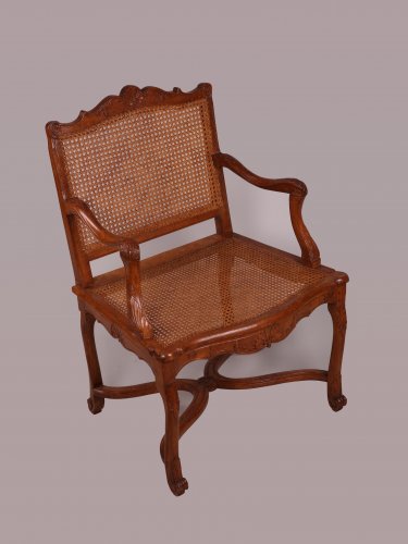 Suite de 4 fauteuils cannés d'époque Régence - Sièges Style Régence
