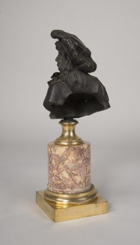 Sculpture Sculpture en Bronze - Petit buste en bronze représentant Tourville d'époque XVIIIe