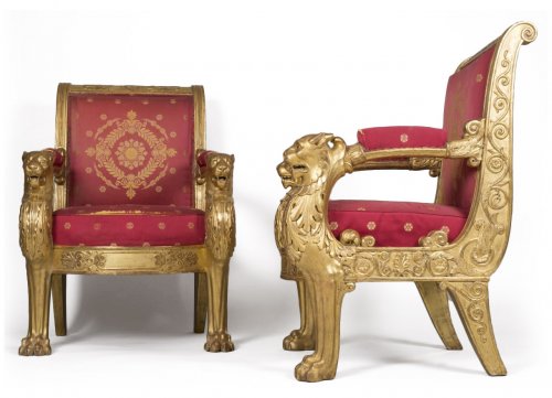 Paire de fauteuils aux accotoirs à tête de lions, estampille L. Bellange