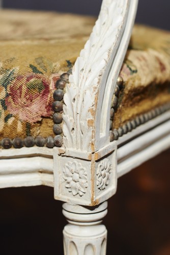 XVIIIe siècle - Canapé d'époque Louis XVI en tapisserie d'Aubusson