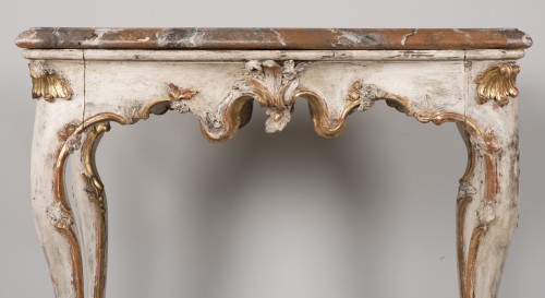Table console allemande, du milieu du XVIIIe siècle - Galerie Gilles Linossier