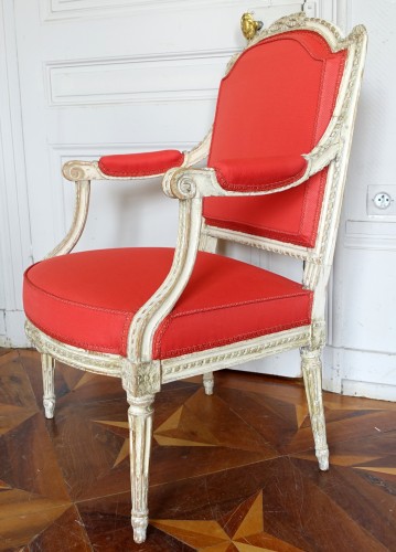 Antiquités - Paire de fauteuils à la reine d'époque Louis XVI estampillés Dupain