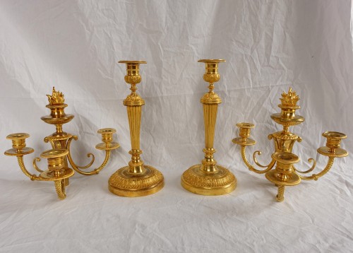Luminaires Bougeoirs et Chandeliers - Paire de candélabres en bronze doré d'époque Empire par Claude Galle