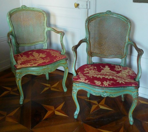 Salon de 2 fauteuils et 4 chaises cannés d'époque Louis XV - Sièges Style Louis XV