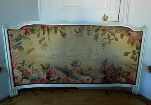 Antiquités - Canapé en tapisserie d'Aubusson d'époque Louis XVI