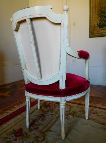 Louis XVI - Suite de six fauteuils cabriolets Louis XVI estampille de JI Roussens
