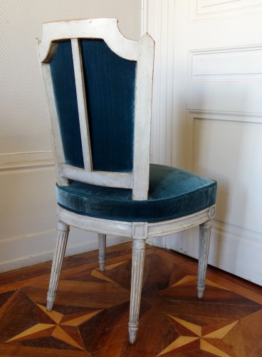 XVIIIe siècle - Série de 4 chaises de salon Louis XVI - estampille de Pluvinet