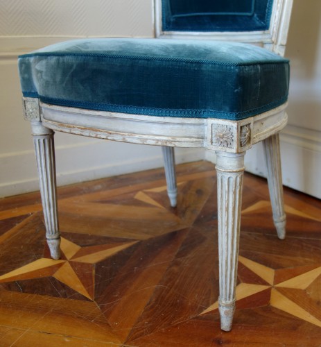 Louis XVI - Série de 4 chaises de salon Louis XVI - estampille de Pluvinet