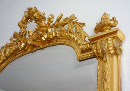 Antiquités - Miroir de cheminée en bois doré