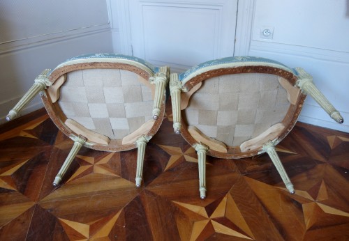 Salon de 4 fauteuils cabriolets Louis XVI estampille de Marc Gautron - GSLR Antiques