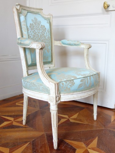 Louis XVI - Suite de quatre fauteuils cabriolets d'époque Louis XVI, estampille Claude Lerat