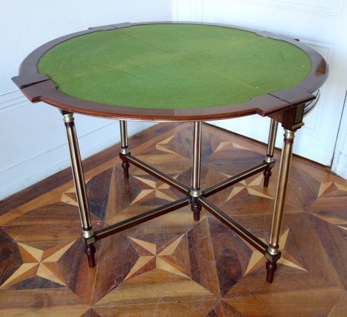Mobilier Table à Jeux - Table mécanique formant table à jeu et encoignure vers 1880 - signée Balny
