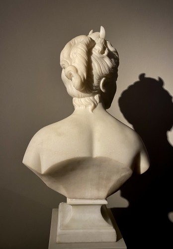 Diane chasseresse en marbre d'après Jean-Antoine Houdon (1741-1828) - Sculpture Style 