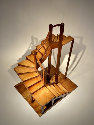Escalier de maitrise , fin du 19e - Objets de Curiosité Style 