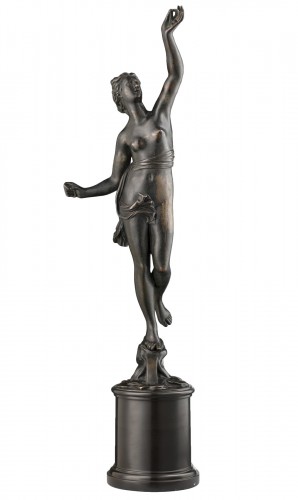 Un bronze d'un nu féminin debout, école italienne du XVIIe siècle