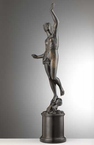 Sculpture Sculpture en Bronze - Un bronze d'un nu féminin debout, école italienne du XVIIe siècle