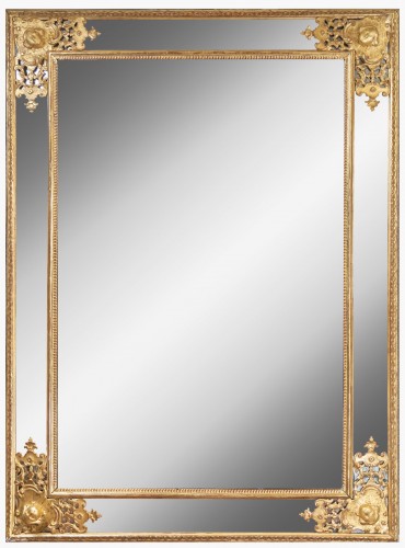 Grand miroir époque Régence en bois doré