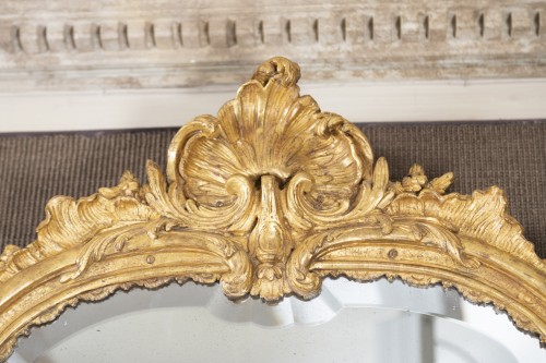 Miroirs, Trumeaux  - Miroir en bois doré Epoque Louis XV