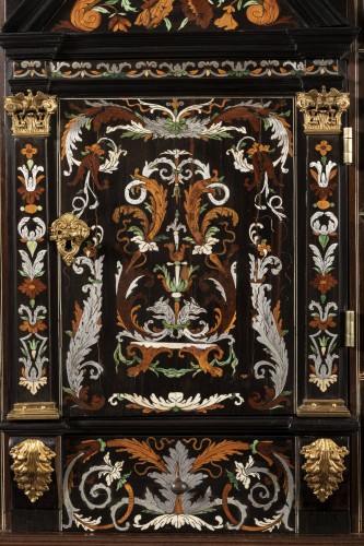 Antiquités - Cabinet d'époque Louis XIV attribué à Pierre Gole