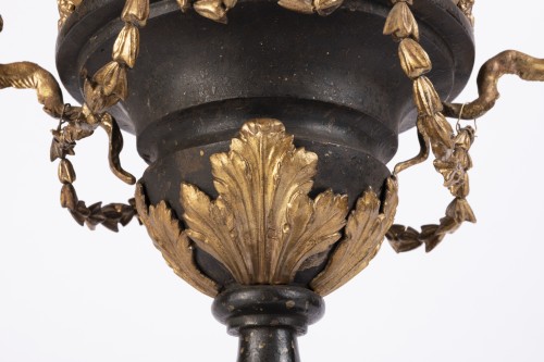 Vase ornemental du XVIIIe siècle - Isabelle Chalvignac