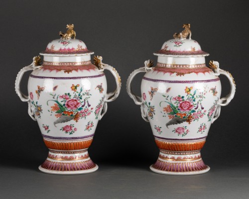 Antiquités - Paire de vases porcelaine de Chine XVIIIe siècle