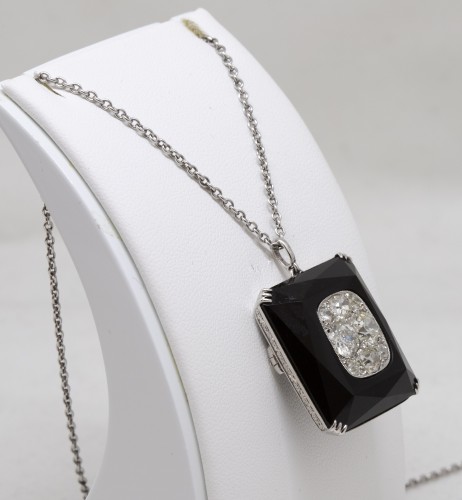 Pendentif art-déco Onyx serti de 8 diamants - Bijouterie, Joaillerie Style 