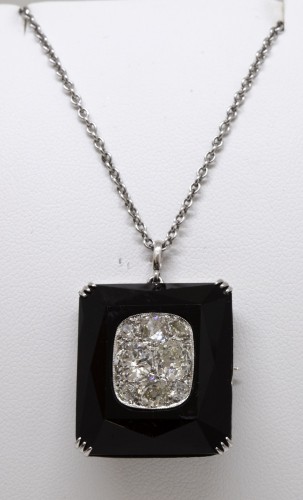 XXe siècle - Pendentif art-déco Onyx serti de 8 diamants