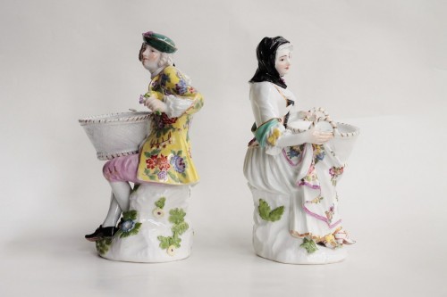 Antiquités - Paire de statuettes Meissen représentant un jardinier et une jardinière, 18e s.
