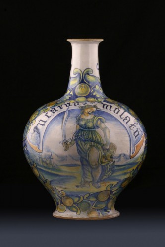 Deruta, vase bouteille de pharmacie, avec Judith et Holopherne, XVIe siècle - JM Béalu & Fils