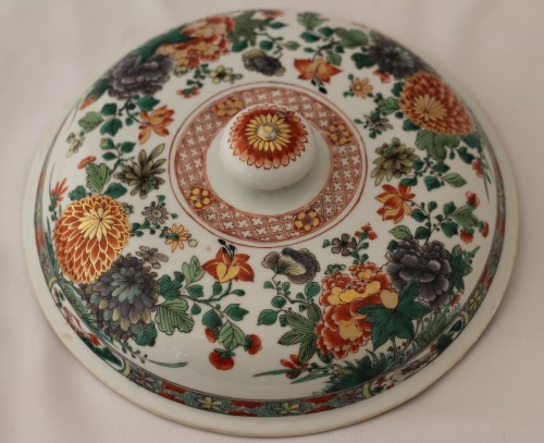 Céramiques, Porcelaines  - Terrine Famille Verte, Chine époque Kangxi (1662-1722)