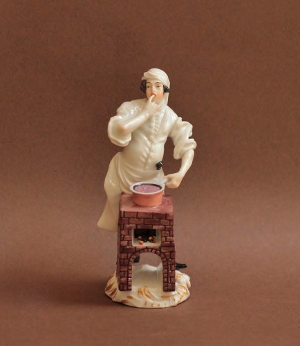 Le cuisinier - Statuette en porcelaine de Meissen série des cris de Paris, vers 1765. - Louis XV