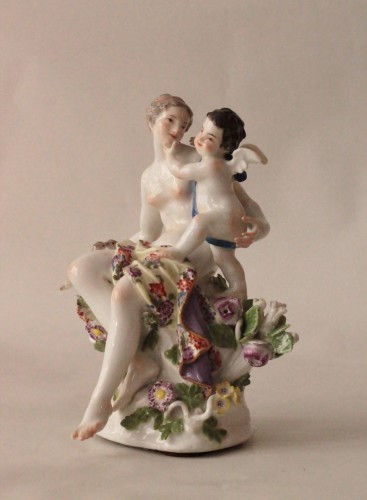Groupe en porcelaine de Meissen représentant Vénus et l'Amour - Céramiques, Porcelaines Style 